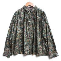 【SALE】￥22,000→￥17,600 / ICHI Antiquite's（イチ アンティークス）/ LIBERTY フラワープリント ギャザーシャツ【レターパックプラスにて送料無料発送】