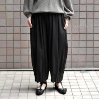 【 11/1 サイズ2再入荷 】FACTORY（ファクトリー） / 綿刺し子 プリーツパンツ