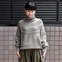 【2025AW】FACTORY（ファクトリー）/ ヤク レース柄オフタートルセーター